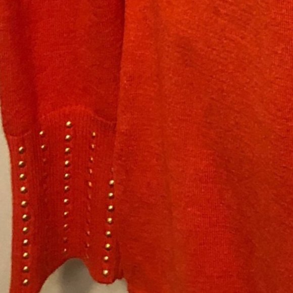 Questions ORANGE Long Sleave off shoulder sweater with gold dot detail Size L - Picture 10 of 12